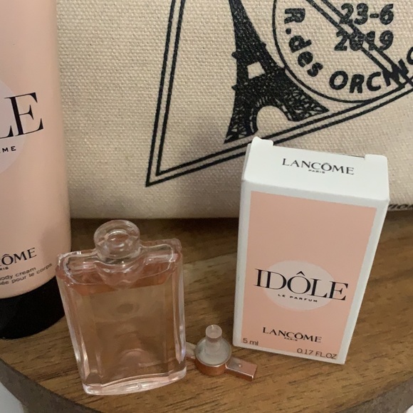 Lancome Cosmetics and fragrance bundle. Brand New. - Picture 9 of 13